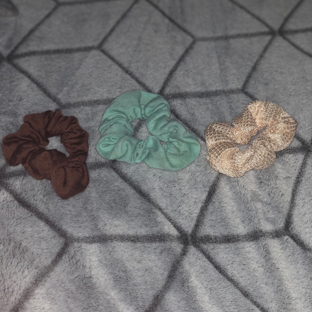 scrunchies